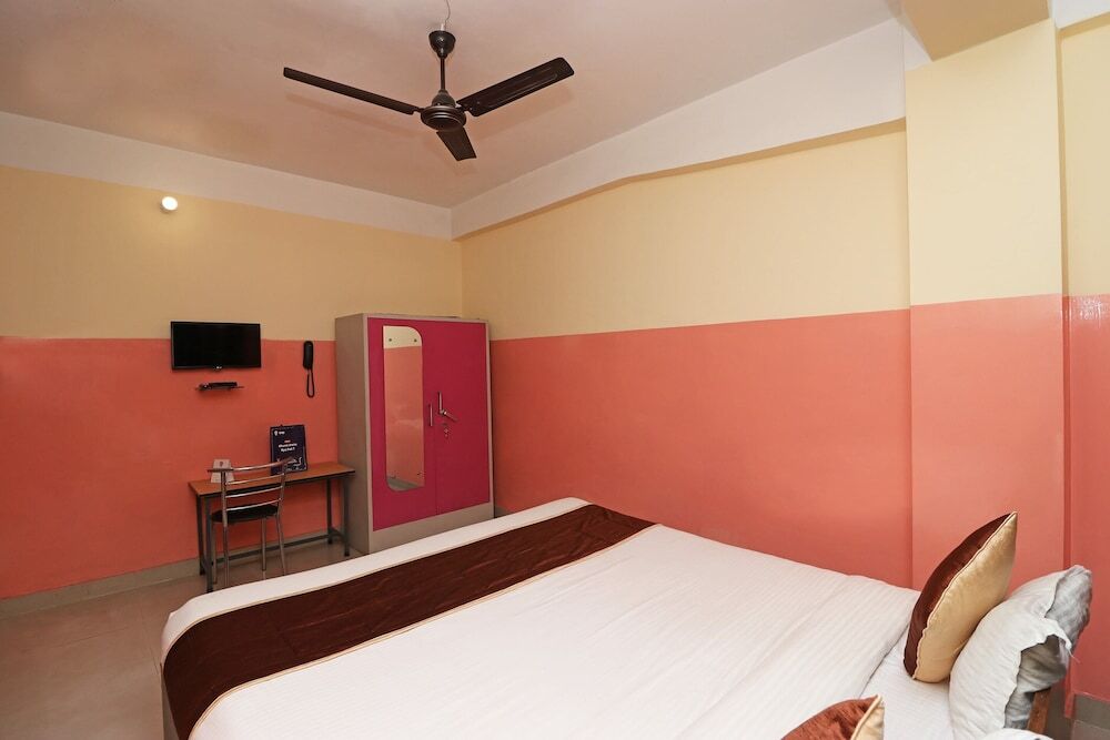 Гувахати: OYO 4979 Prabha Palace Lodge