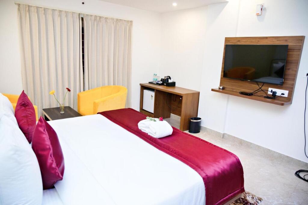 Chikkajala: Villa Grand Hotel Near Kempegowda International Airport