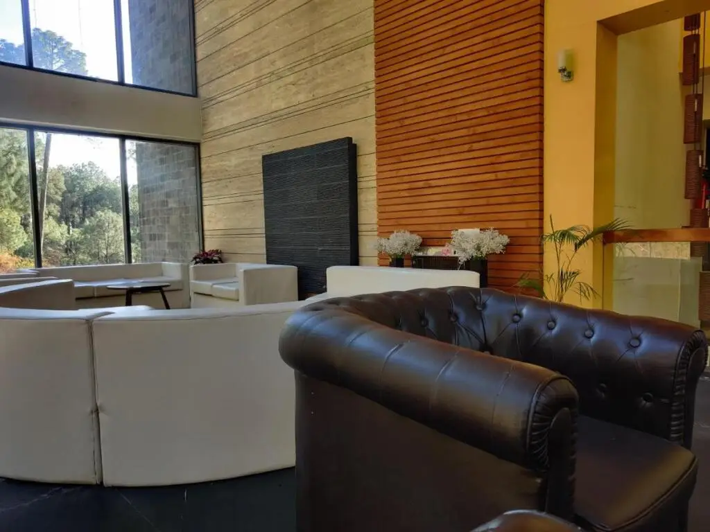 Казаули: Wood Creek Resort & Spa Kasauli