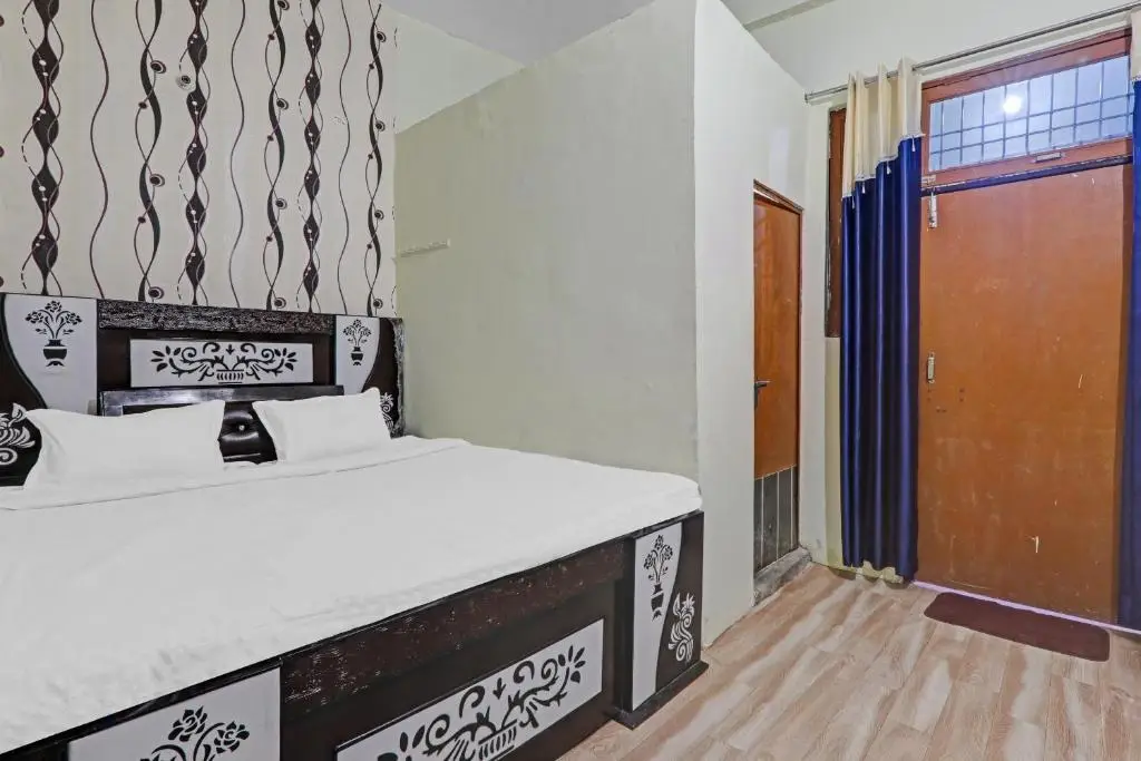 Лакхнау: OYO 86824 Hotel Shriyam Shree