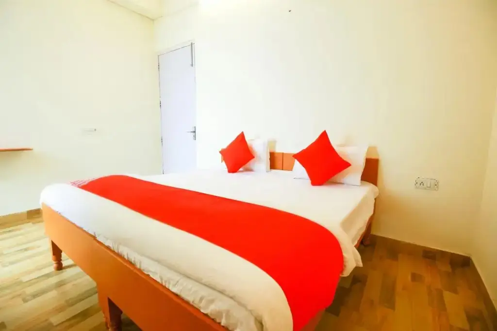 Газиабад: Oyo 67068 Ansh Residency