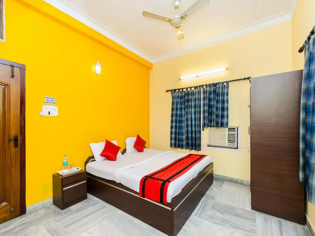 Колката: OYO 9316 Honey Regency