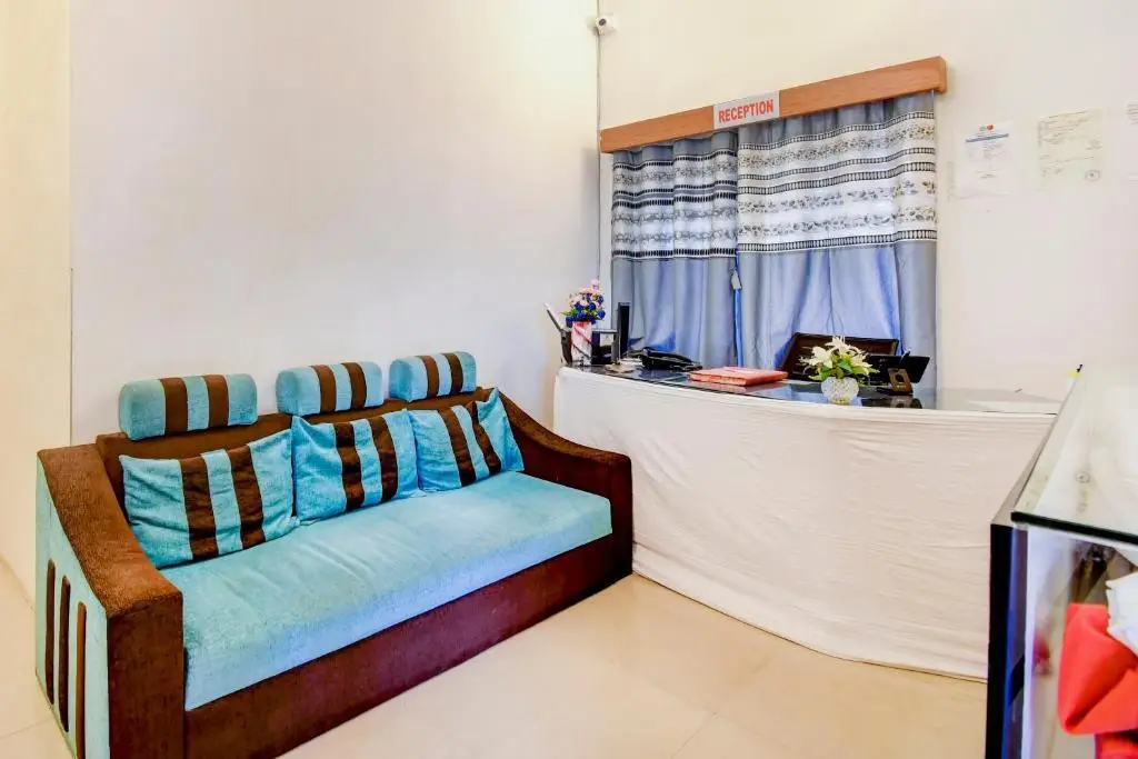 Колката: OYO Flagship 84103 Blue Star Guest House