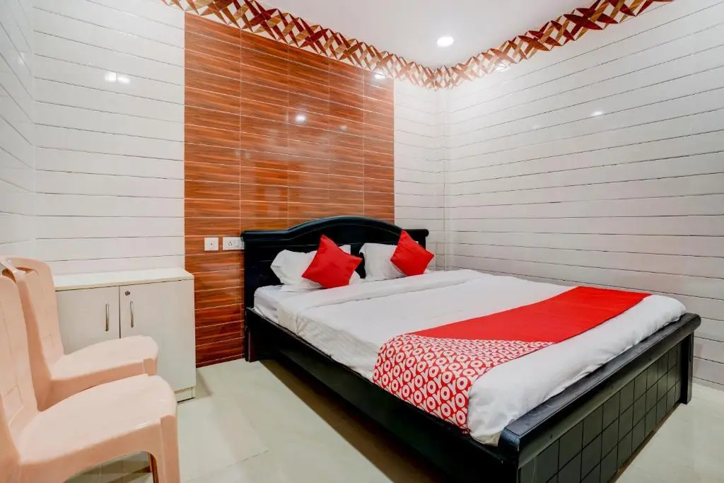 Хидерабад: OYO Hotel Aroma Classic Near Nampally Railway Station