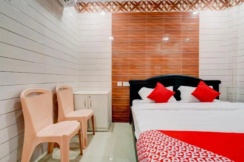 Хидерабад: OYO Hotel Aroma Classic Near Nampally Railway Station