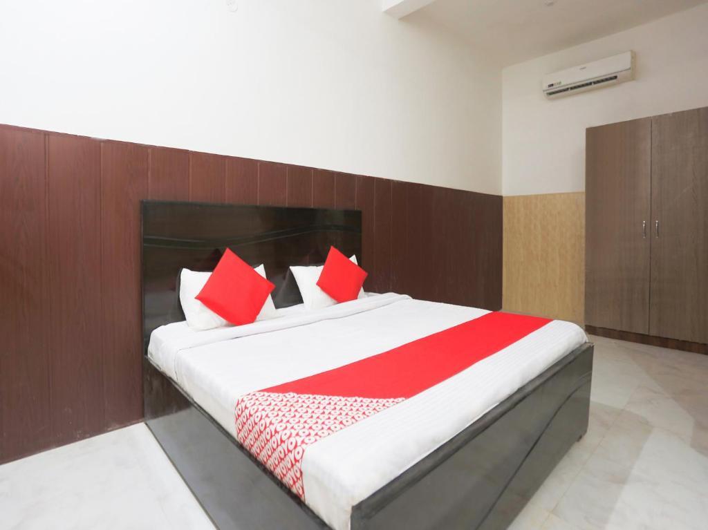 Фаридабад: OYO 73731 Hotel Mayur