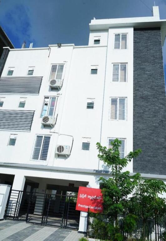 Prestige Castle Inn — фото 1