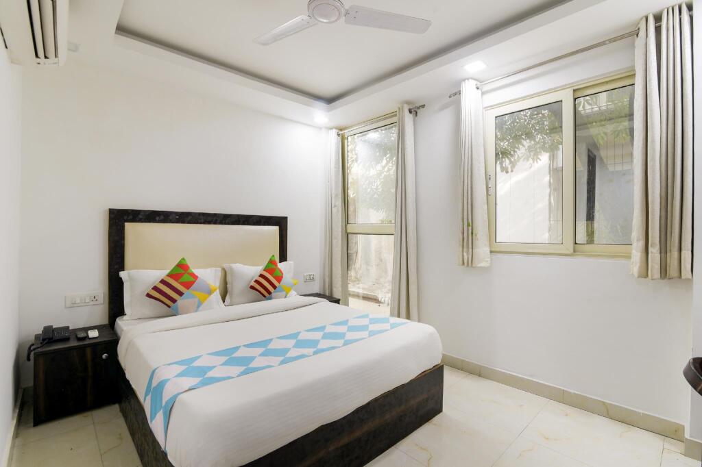 Нью-Дели: OYO 81182 Collection O Comfy Stay Hotels