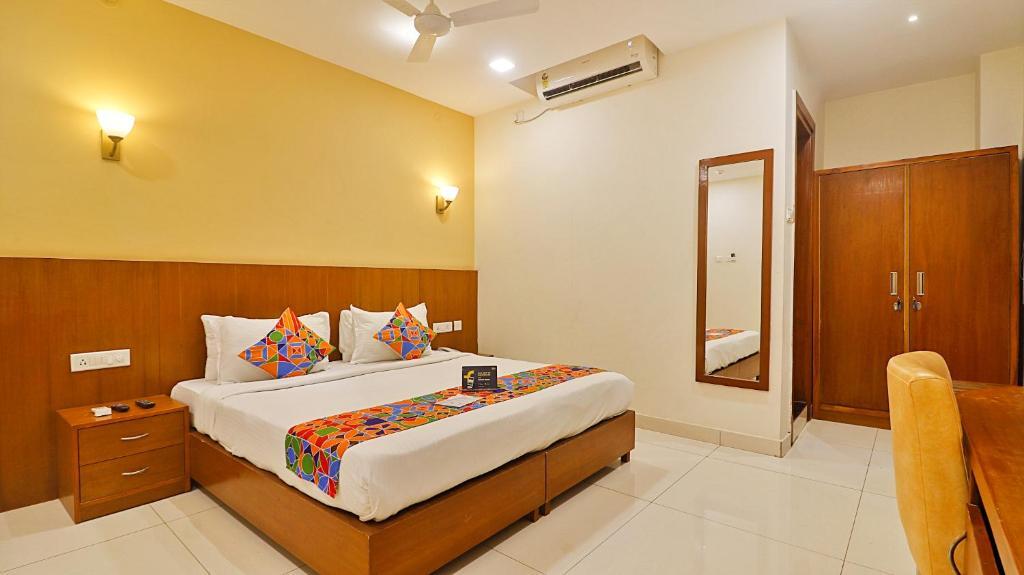 Хидерабад: Fabhotel Eminent Suites Gachibowli