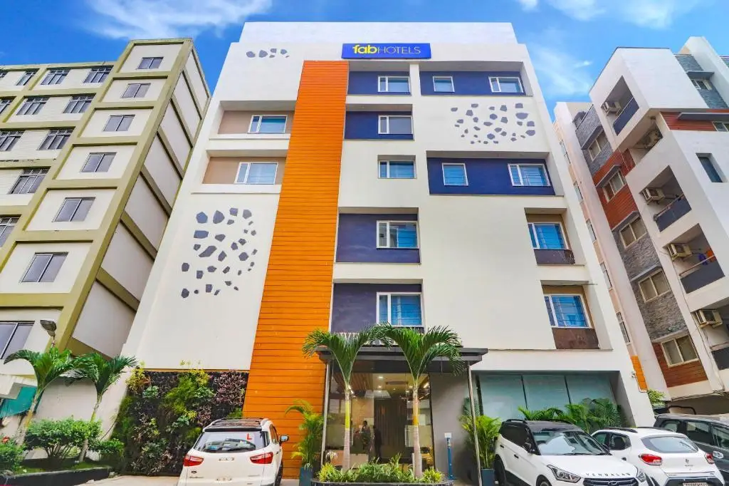 Fabhotel Eminent Suites Gachibowli — фото 1