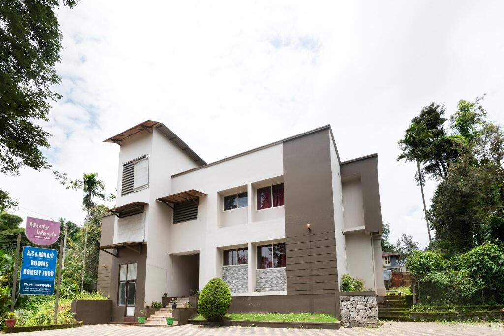 OYO 78243 Vedica Home Stays — фото 1