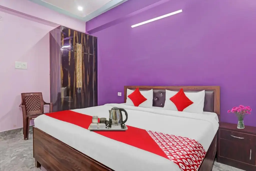 Праяградж: Oyo Flagship 92640 Sunshine Inn