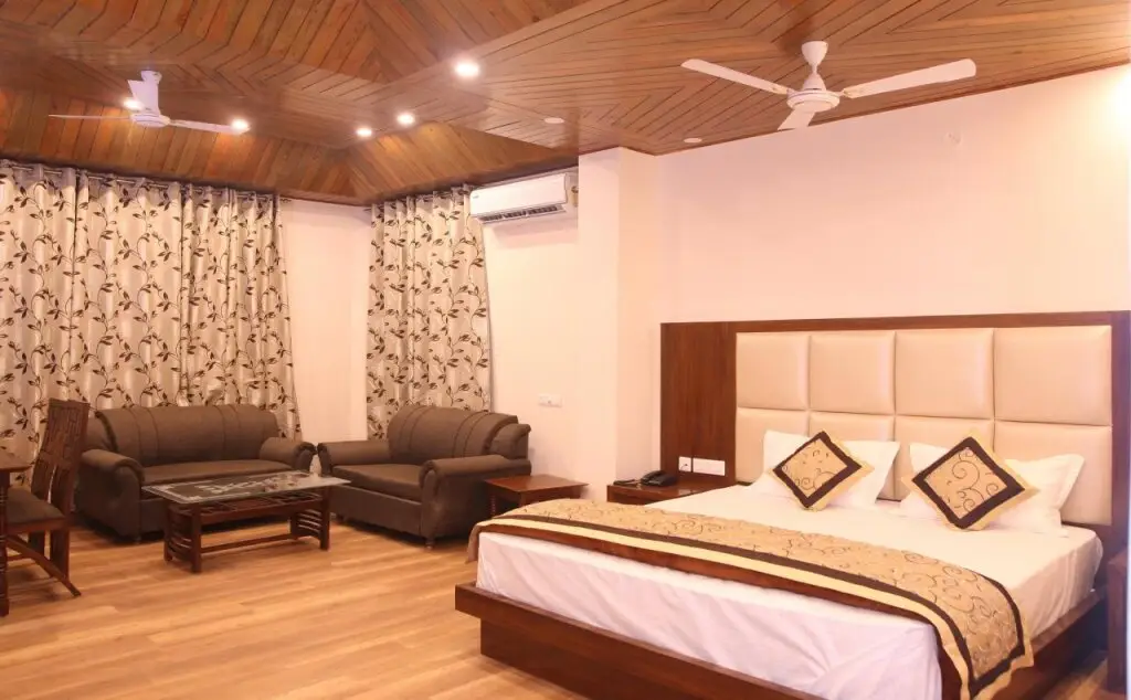 Кангра: Hotel Dharamshala Paradise
