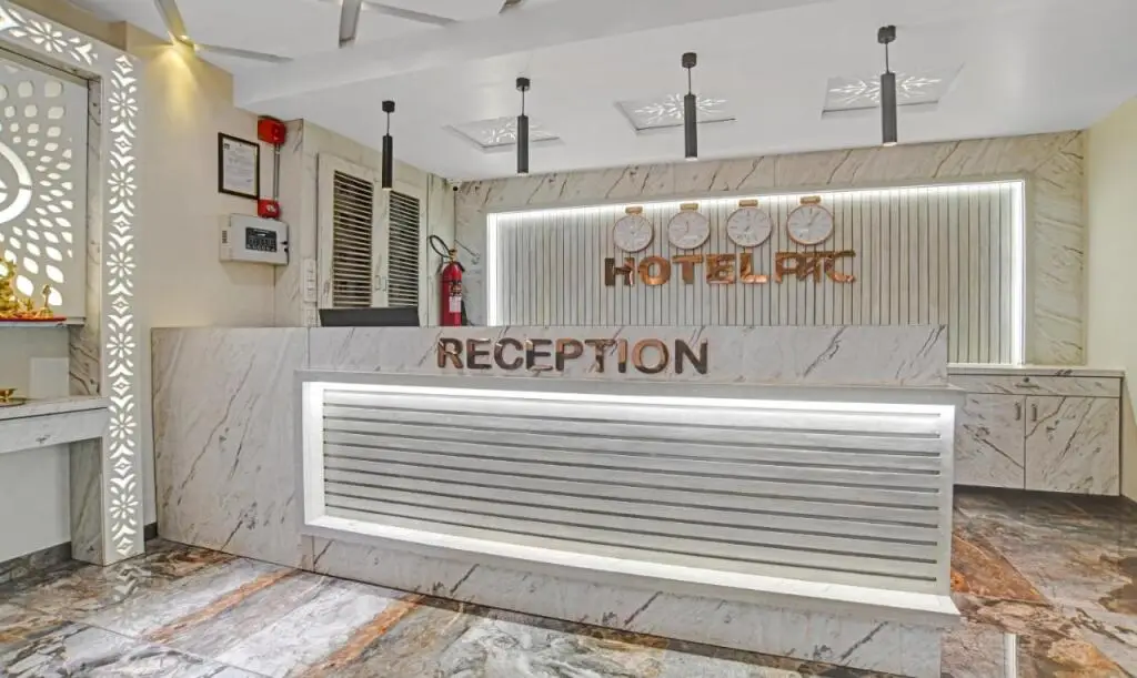 Индаур: Hotel Ptc