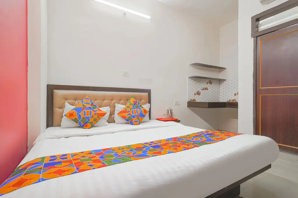 Индаур: Fabexpress Royal Palace Inn