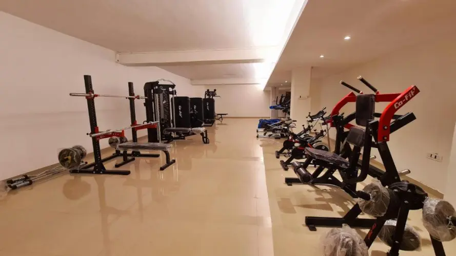 Биджапур: Galaxy Club & Hotel