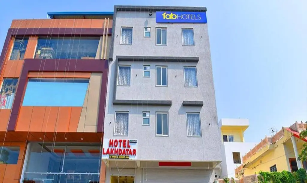 Fabhotel Lakhdatar — фото 1
