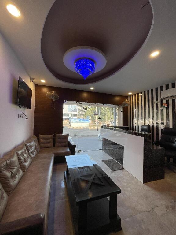 Чандигарх: Hotel AV Continental