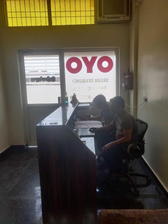 Нью-Дели: OYO 90686 Dream Residency, Shiv Vihar, Sector 28 Rohini