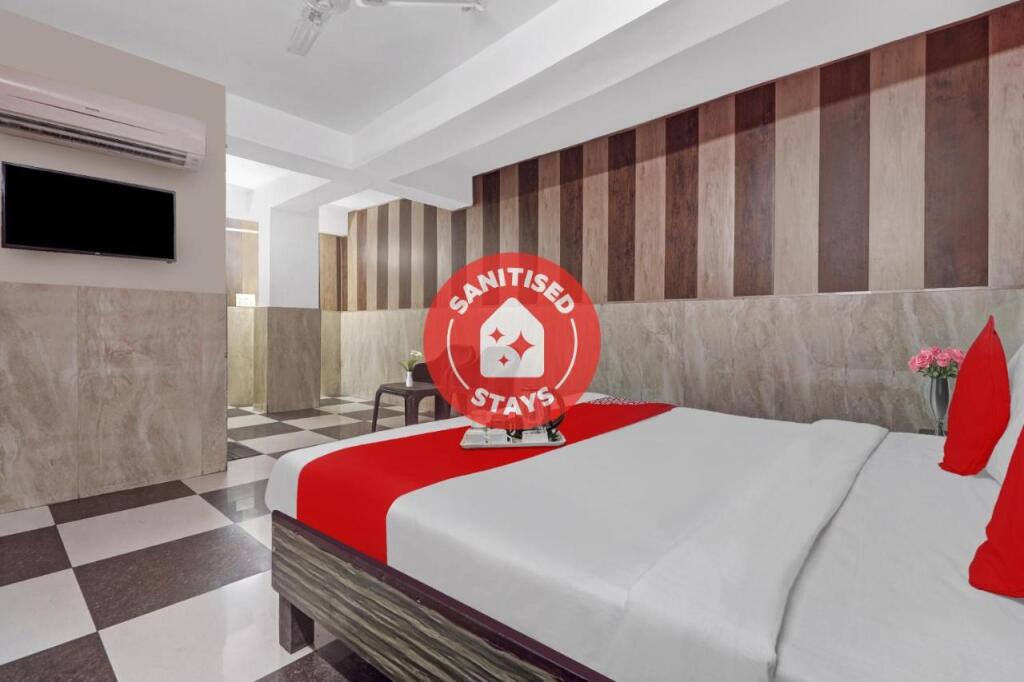 Нью-Дели: Oyo Flagship 92975 Hotel Small Town