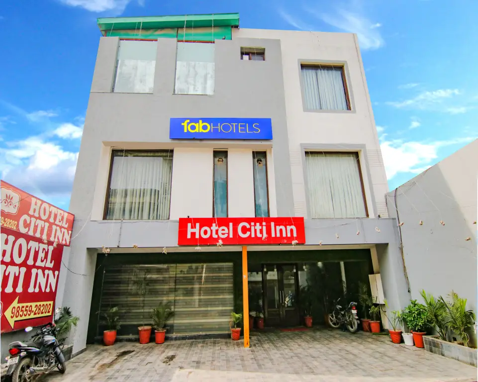 Fabhotel Citi Inn — фото 1