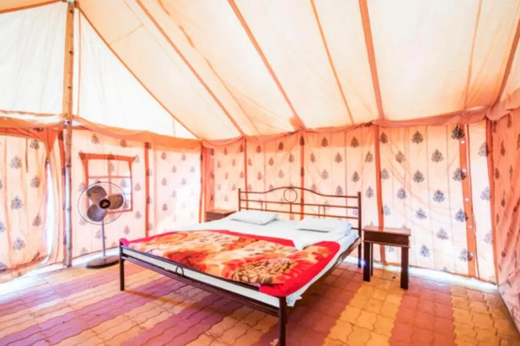 Джайсалмер: Golden Marigold Desert Camp