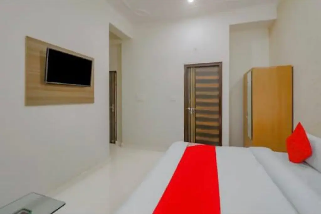 Нойда: OYO 80482 Hotel Soho