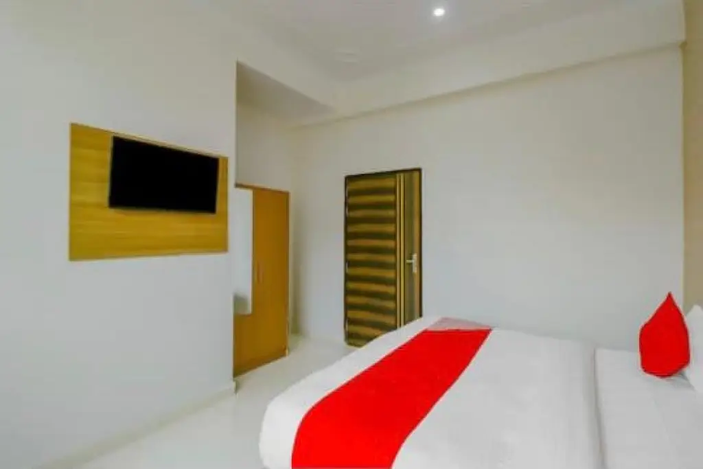 Нойда: OYO 80482 Hotel Soho