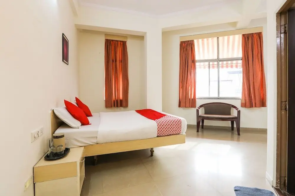 Нашик: OYO Flagship 14283 Hotel Shanti Inn
