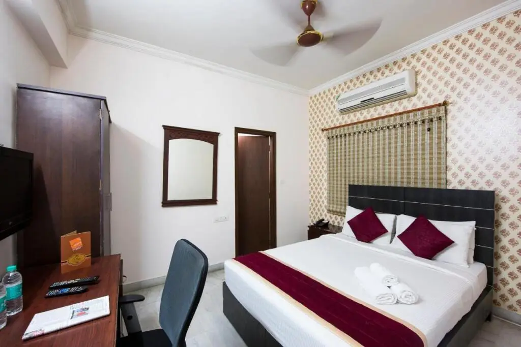 Хидерабад: Hotel At home, Whitefields, Kondapur