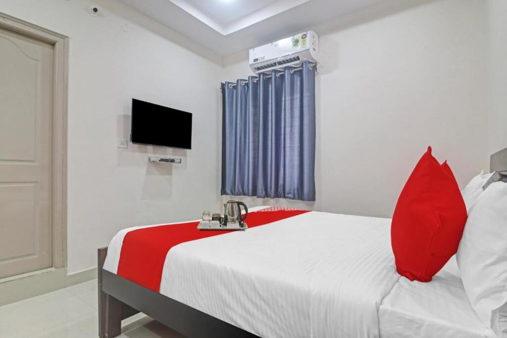Хидерабад: Oyo Flagship 93436 Msr Guest Inn