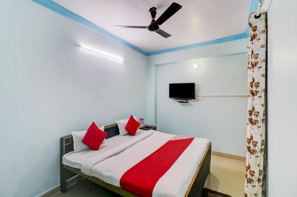 OYO 84006 Hotel Shiv Kripa — фото 1