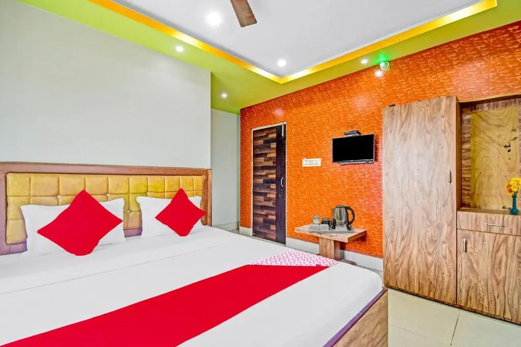 Панихати: OYO 87773 Hotel Stay Inn