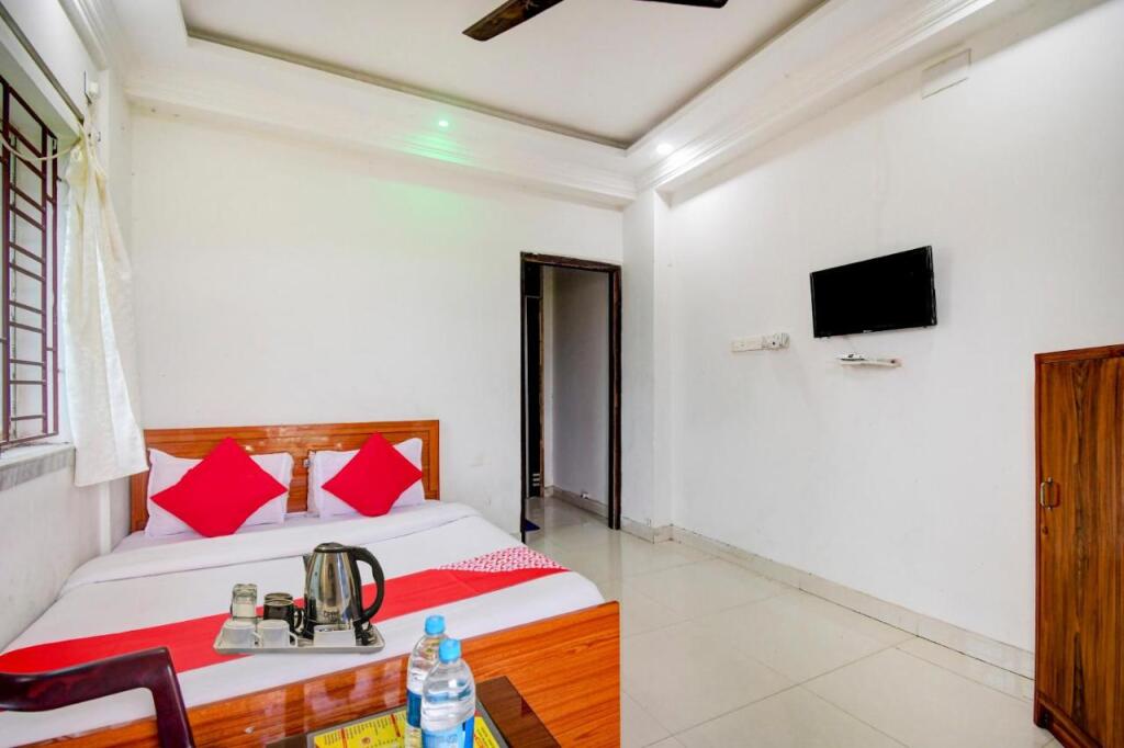 Колката: Oyo 93057 Swastik Guest House