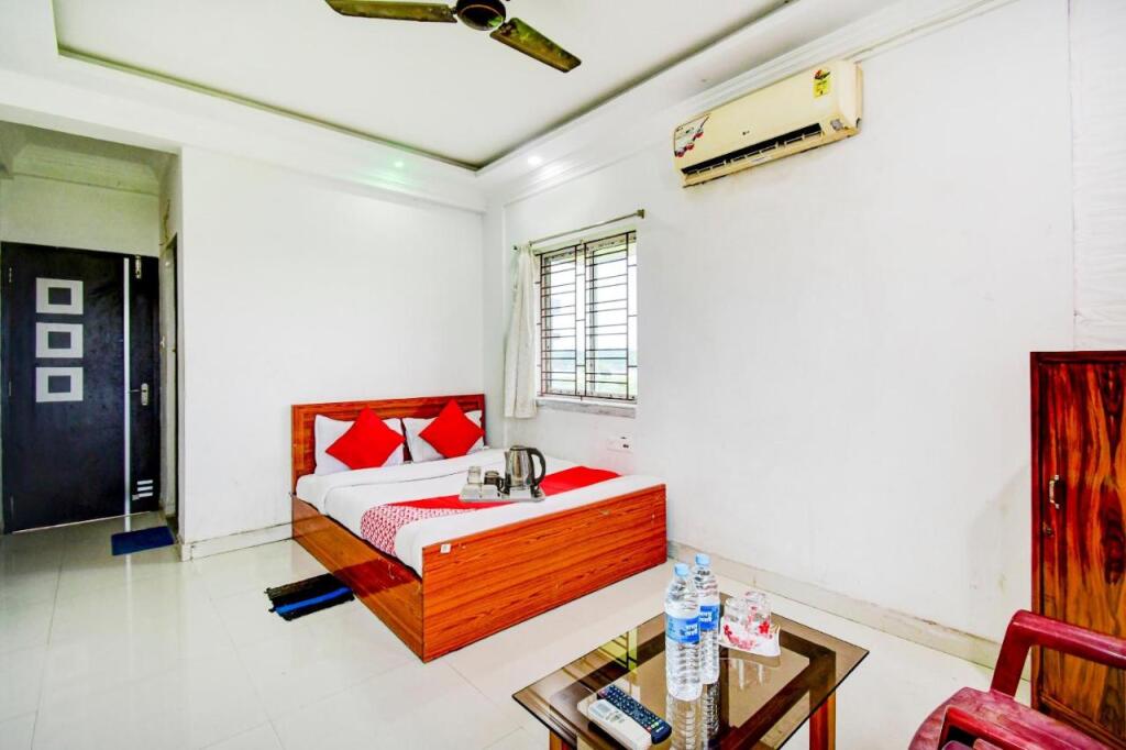 Колката: Oyo 93057 Swastik Guest House