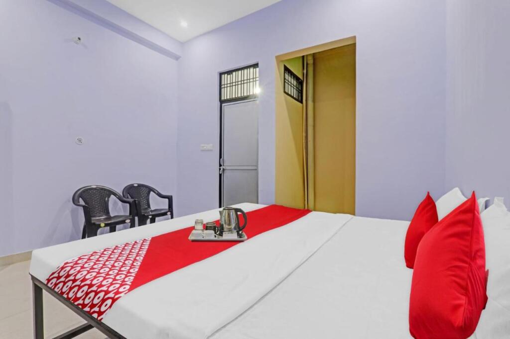 Лакхнау: Oyo Flagship 92974 Villa Palace Hotel