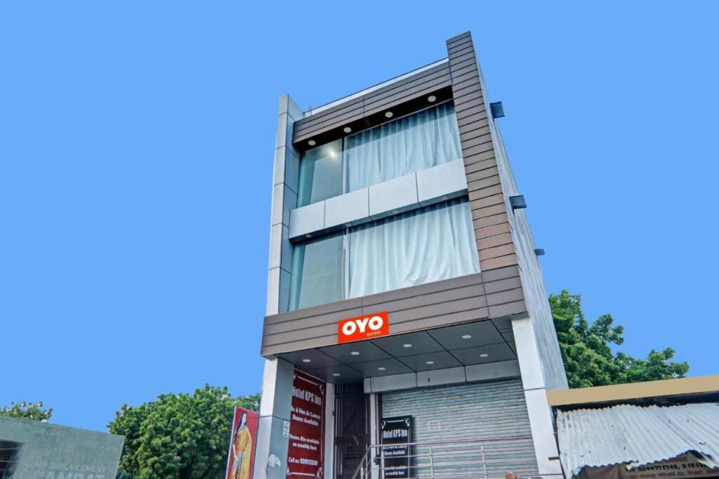 Oyo Flagship 93456 Hotel Kps Inn — фото 1