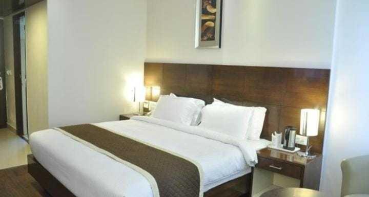 Большая Нойда: OYO 93647 Hotel Fabulous Inn