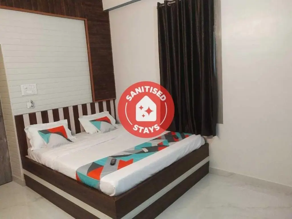 Патна: OYO 93387 Hotel Swarna Palace