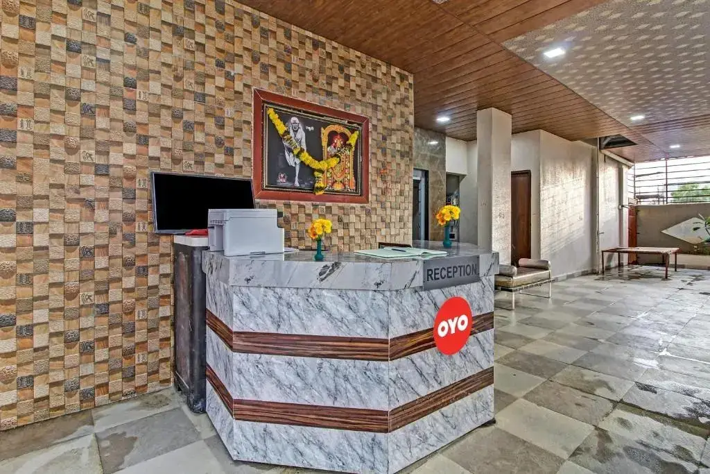 Хинджевади: Oyo Flagship 93292 Hotel White House