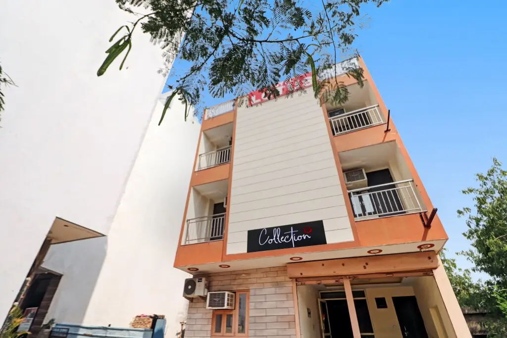 Collection O Hotel Lotus Near Dwarka Sector 9 Metro Station — фото 1