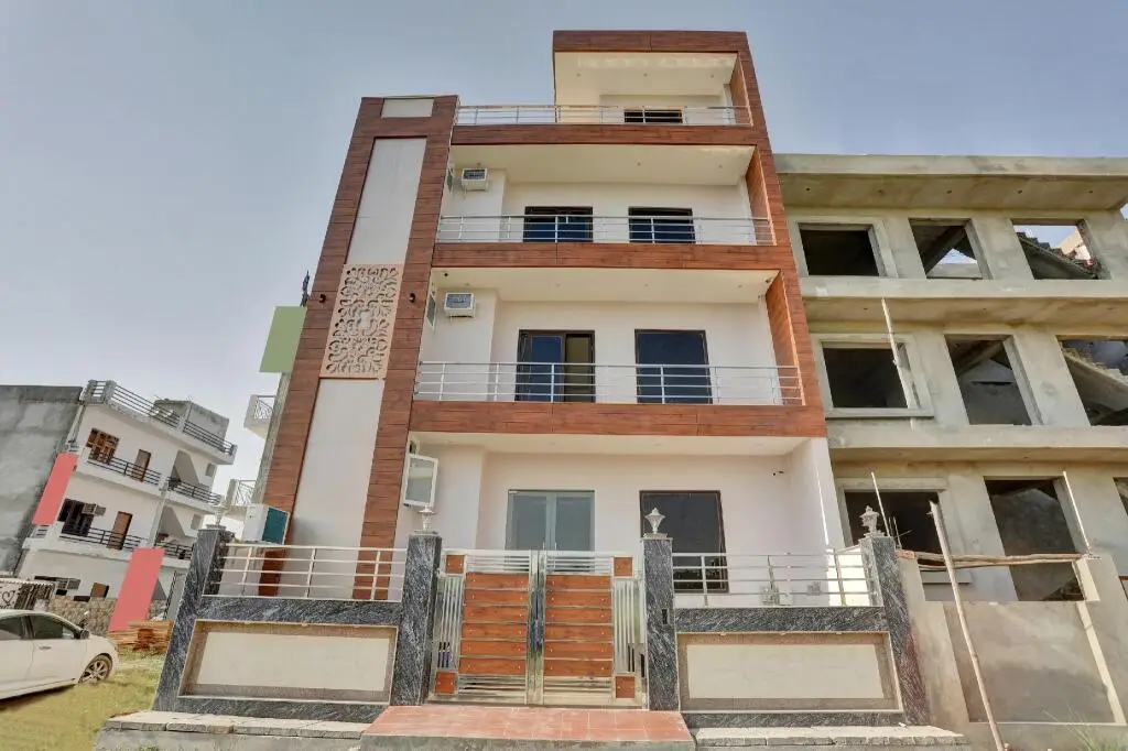 Collection O 83354 Raksha Inn — фото 1