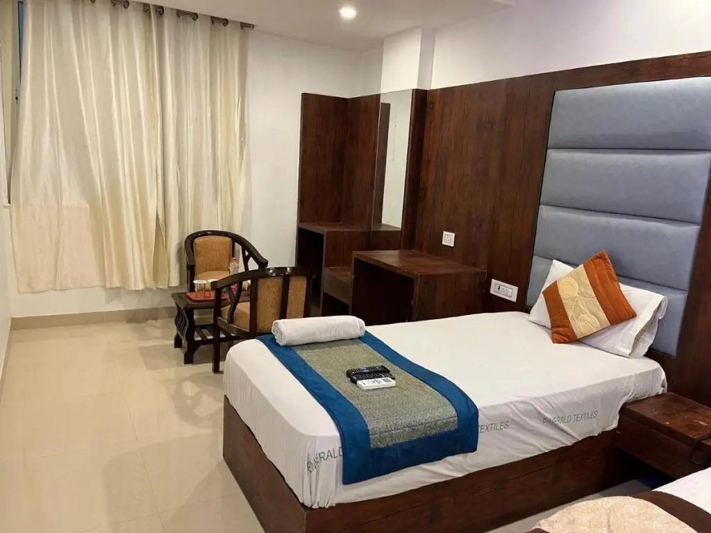 Нью-Дели: Collection O 92417 Hotel The Royal Tej Palace