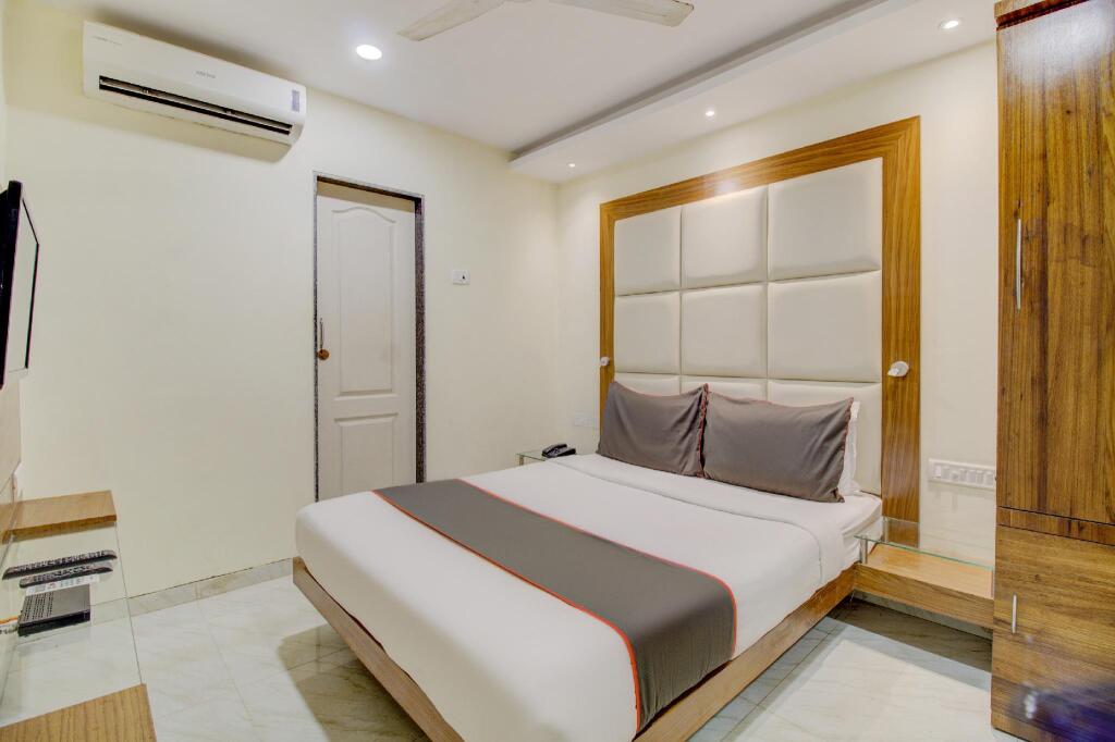 Мумбаи: Collection O 75556 Hotel Address Inn