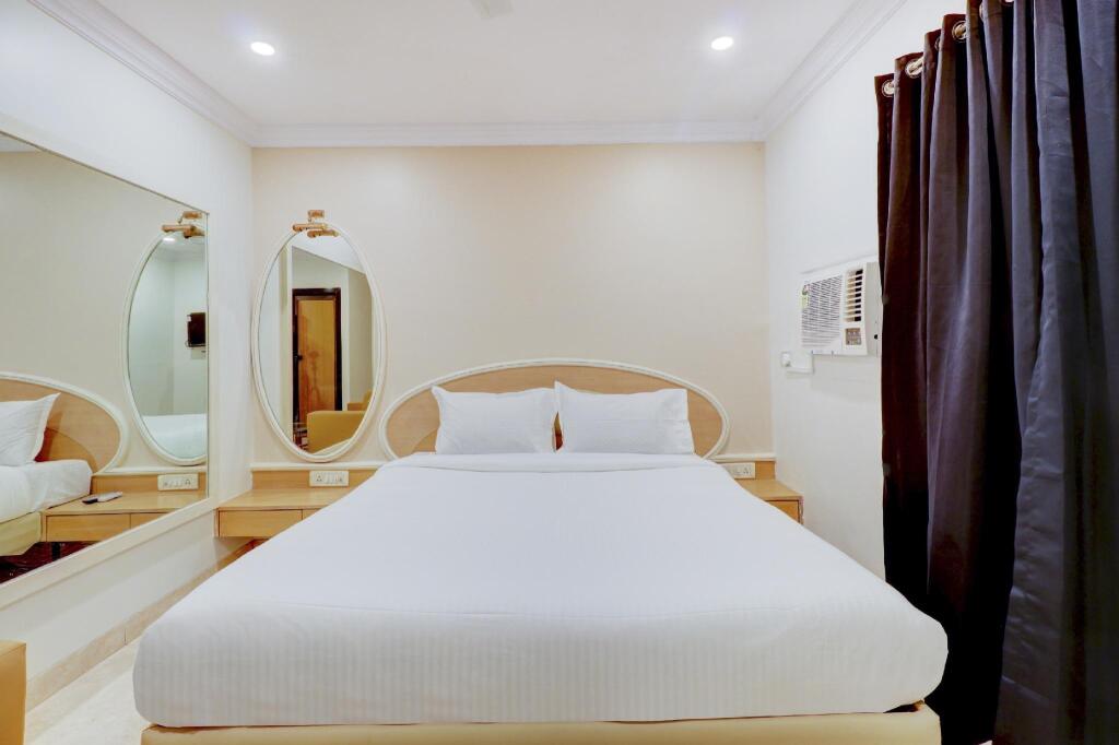 Мумбаи: Collection O 83805 De Meridian Hotel