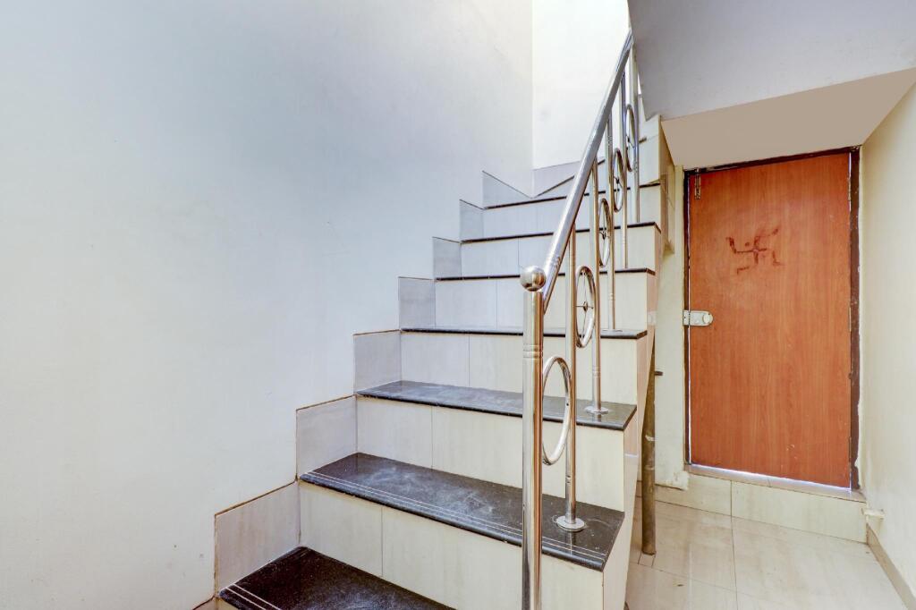 Мумбаи: Collection O 83805 De Meridian Hotel