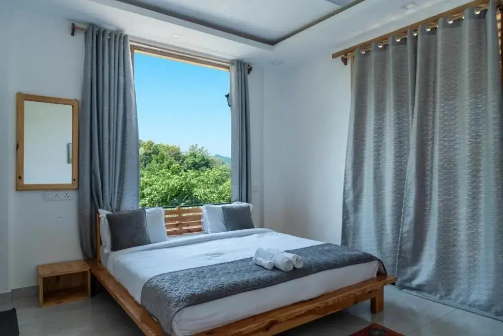 Бир: Ilaka Homes
