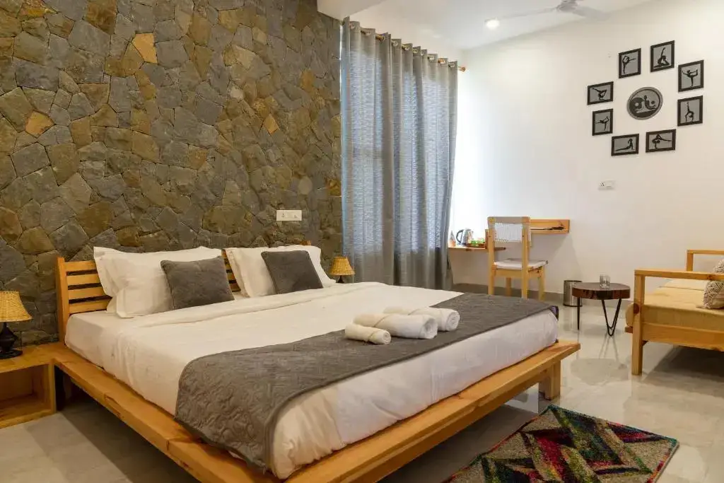 Бир: Ilaka Homes