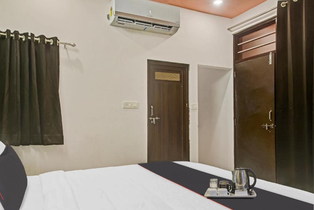 Удаипур: Collection O Hotel Thakur
