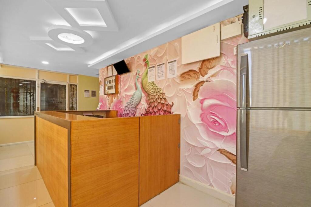 Хидерабад: Capital O 88257 Kamakshi Hotels